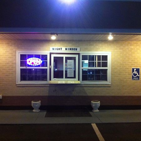 Newport News Inn Eksteriør bilde